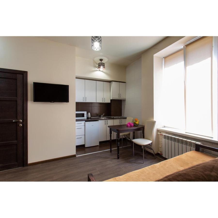 Studio Apartments In The City Center Харьков Экстерьер фото
